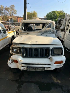 Stripping Mahindra Bolero 2.5 For Spares