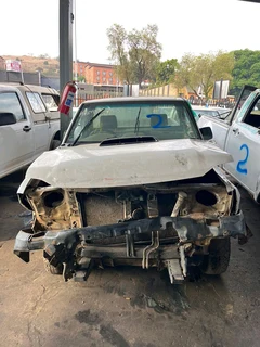 Stripping Nissan NP300 YD25 For Spares