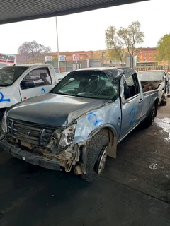 Stripping Isuzu KB250 Dteq For Spares
