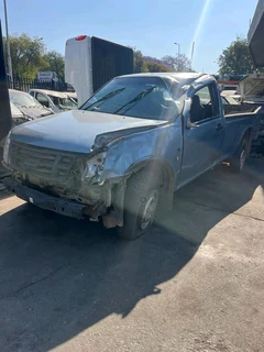 Stripping Isuzu KB250 Dteq For Spares