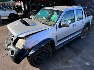 Stripping Isuzu KB300 Dteq For Spares