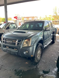 Stripping Isuzu 3L Dteq KB300 For Spares