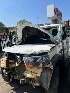Stripping Mahindra Scorpio S4 Mhawk For Spares