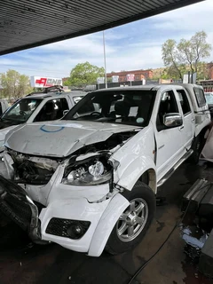 Stripping GWM Steed 5 2.0 VGT For Spares