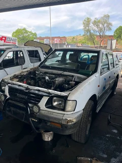 Stripping Isuzu KB280 For Spares