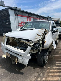 Stripping Isuzu KB300 Dteq For Spares
