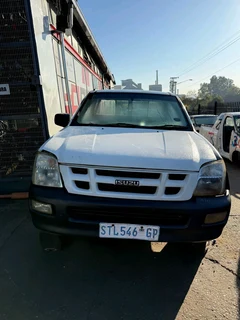 Stripping Isuzu KB250 Gobig For Spares