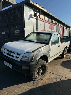 Stripping Isuzu KB250 Gobig For Spares