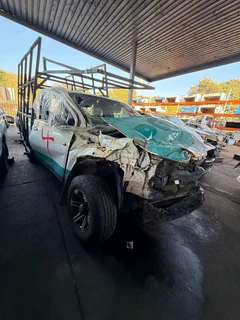 Stripping Isuzu KB250 Dmax For Spares