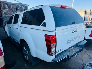 Stripping Isuzu Dmax KB300 For Spares