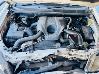 Stripping Isuzu Dmax KB300 For Spares