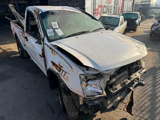 Stripping Isuzu KB250 Dteq For Spares