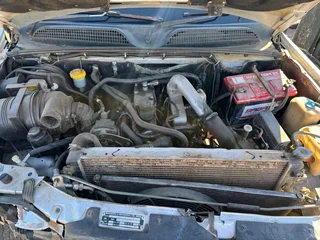 Stripping Mahindra Scorpio 2.5 For Spares