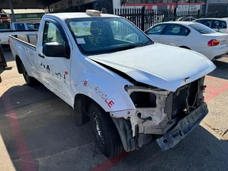 Stripping Isuzu KB250 Dmax For Spares