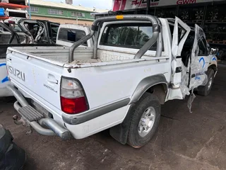 Stripping Isuzu KB300 For Spares