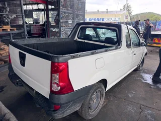 Stripping Nissan NP200 1.6 8V For Spares