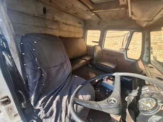 1994 Mercedes-Benz 1933 single diff