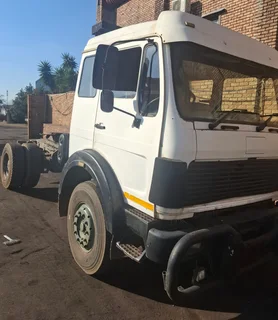 1994 Mercedes-Benz 1933 single diff