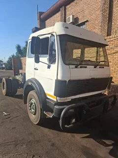 1994 Mercedes-Benz 1933 single diff