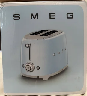 SMEG Modern Retro Toaster – 2 Slots, Fits 4 Slices, Red, New in Box