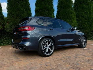 2022 BMW X5 xDrive30d (G05) | Low Mileage — 46,000km | Full House