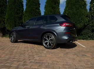 2022 BMW X5 xDrive30d (G05) | Low Mileage — 46,000km | Full House