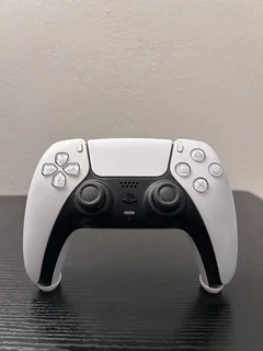 PlayStation 5 DualSense Controller