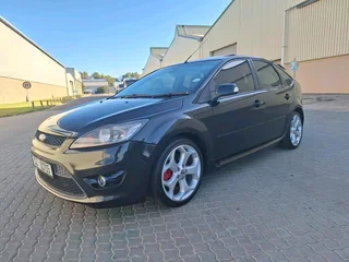 Ford Focus ST225 2.5L Turbo