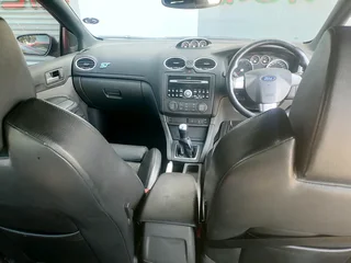 Ford Focus ST225 2.5L Turbo