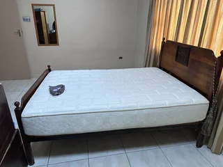 Solid Wood Antique Bed for Sale – Excellent Condition