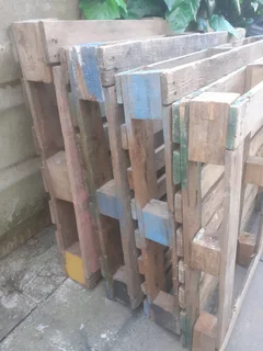 Pallets X 4 (2nd Hand) For Sale  Whatsapp Jon On 064 988 4442. .