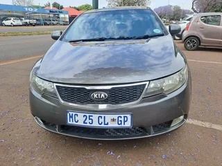 2012 Kia Cerato {Manual Ðrive}