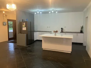 4 BED 3 BATH &#43; FLAT (R9,000 INCOME) - WESTVILLE
