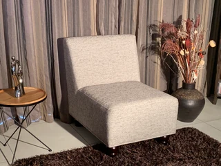 Single Chair  ( swift )