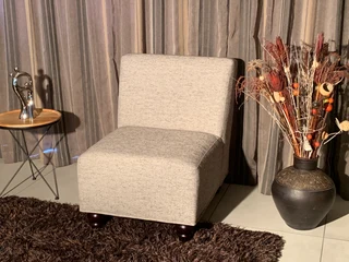 Single Chair  ( swift )