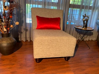 Single Chair  ( swift )