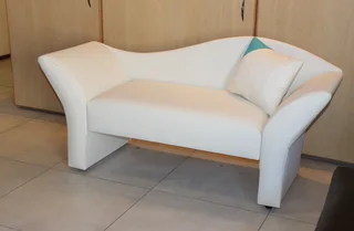 Chaise Lounge  ( Elizabeth )