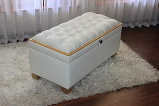 Couches / Kists.    ( Caitlyn )