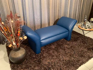 Couch   ( Calvyn  Kist )