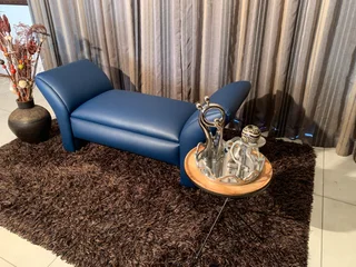 Couch   ( Calvyn  Kist )