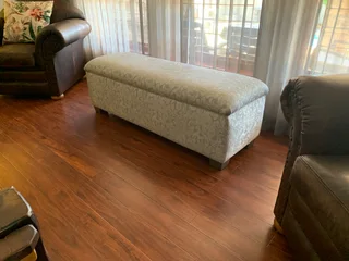 Ottoman       ( Sandra )