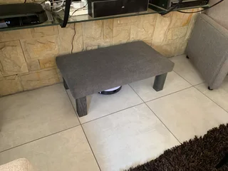 Footstool   ( Jesse )