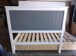 Basket side table drwers