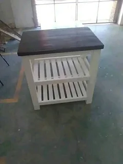 Basket side table drwers