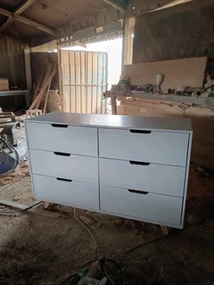 Chess of drawers and side tables