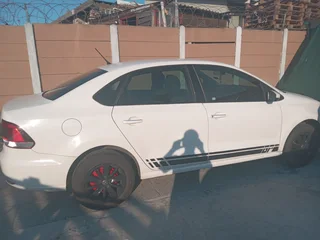 2016 Volkswagen Polo Sedan Sedan