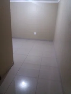 Flat to rent at Amalinda