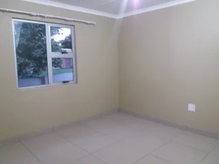 Flat to rent at Amalinda