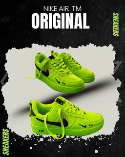 Nike Air™ – Shocking GreenSize: 7/8Condition: Excellent – worn only 3 timesAuthentic / Original Bran
