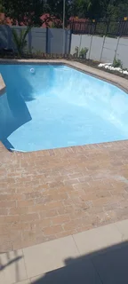 Sparkling Swimming Pool Services
